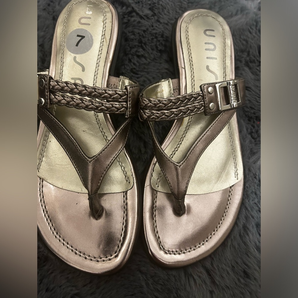 Women’s Unisa sandals with padded heel in a size 7